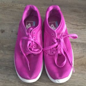 Women’s purple vans